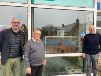 La maquette de la chapelle est arrivée aux Carmes !