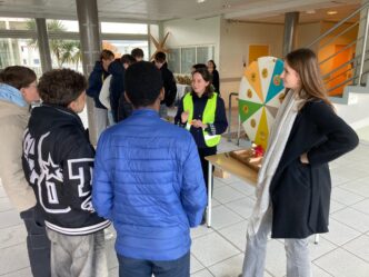 Lycéens et cyclistes avertis !