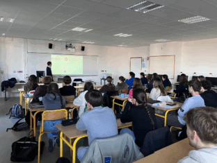 Témoignages d'anciens élèves en spé HGGSP Témoignages d'anciens élèves en spé HGGSP