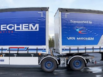 Van Mieghem Logistics accueille Joye et Bastien
